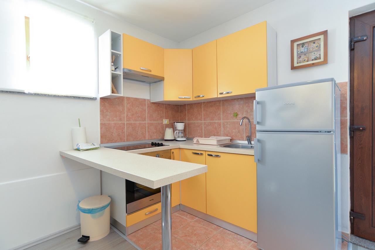 Apartments Chiara 877 Pola Esterno foto